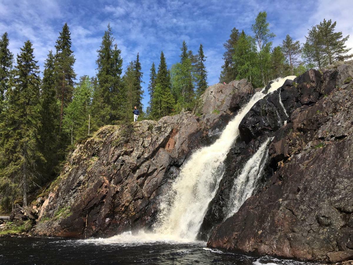 Loma-Laattaja Villa Hyrynsalmi Luaran gambar