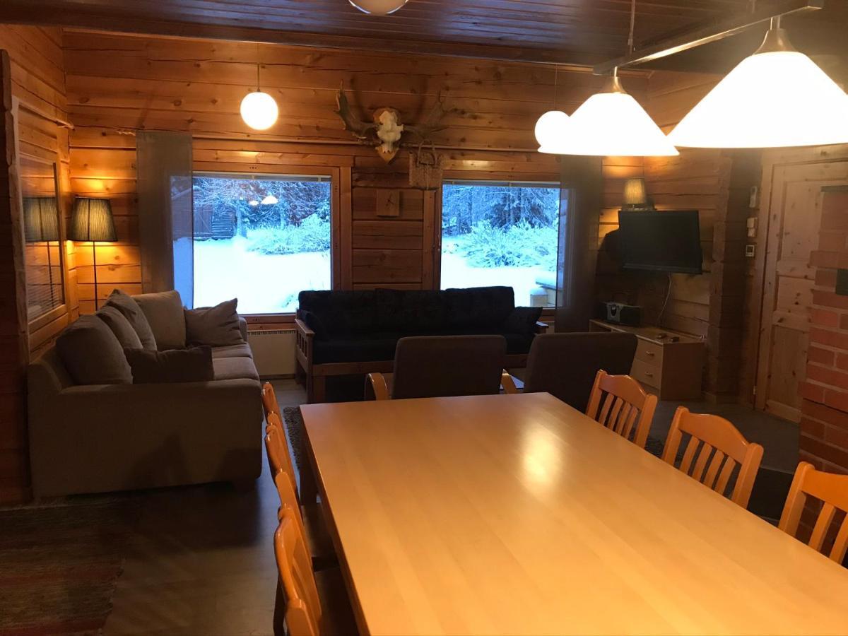 Loma-Laattaja Villa Hyrynsalmi Luaran gambar